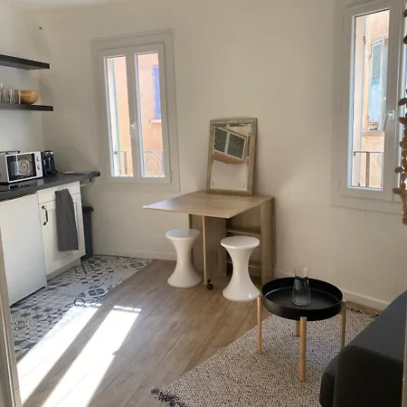 Lumineux Au Centre Historique, *