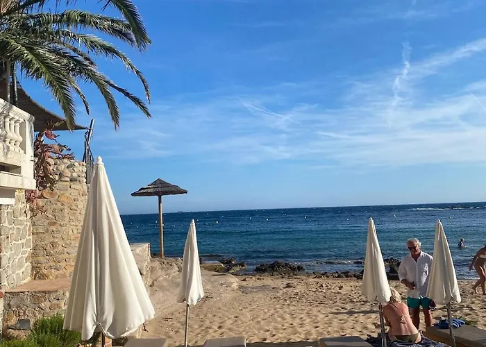 Lumineux Au Centre Historique, * 耶尔